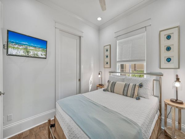 Six Bedroom Luxury Rental Beaches of South Walton Sleeps 22!