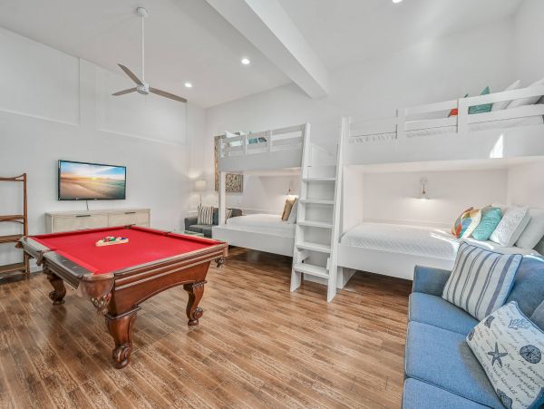 Six Bedroom Luxury Rental Beaches of South Walton Sleeps 22!
