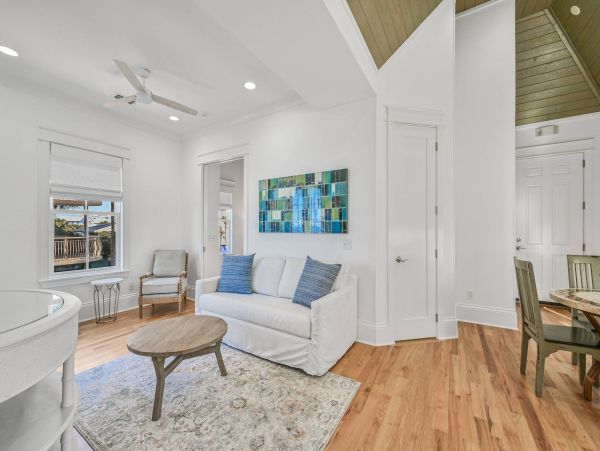Six Bedroom Luxury Rental Beaches of South Walton Sleeps 22!