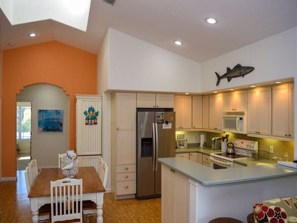 Three Bedroom Holmes Beach Vacation Rental with Pool