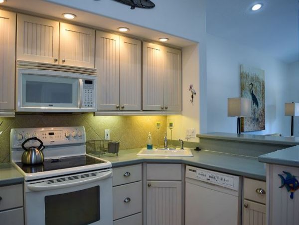 Three Bedroom Holmes Beach Vacation Rental with Pool