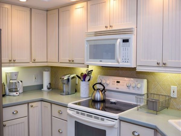 Three Bedroom Holmes Beach Vacation Rental with Pool