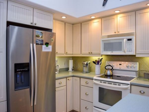 Three Bedroom Holmes Beach Vacation Rental with Pool
