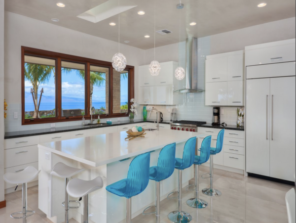 Luxury Lahaina Residence with Five Bedrooms and Pool Cottage