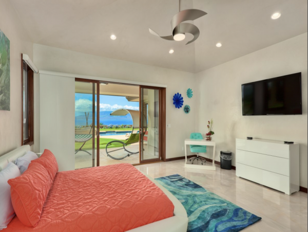 Luxury Lahaina Residence with Five Bedrooms and Pool Cottage
