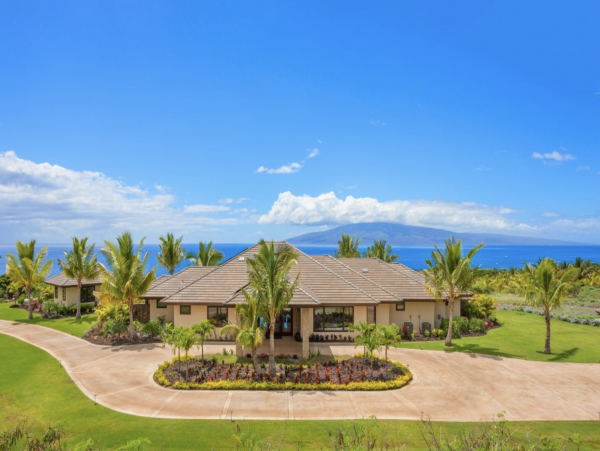 Luxury Lahaina Residence with Five Bedrooms and Pool Cottage
