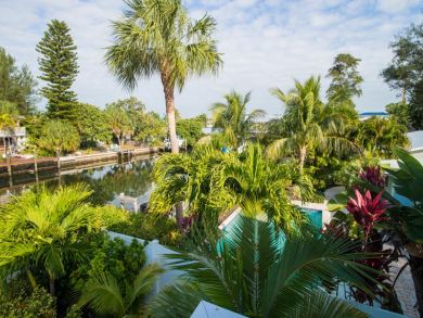 Five Bedroom Anna Maria Island Rental Pool Home Sleeps 10! Five Bedroom Anna Maria Island Rental Pool Home Sleeps 10!