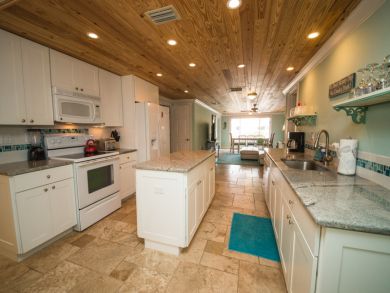 Five Bedroom Anna Maria Island Rental Pool Home Sleeps 10! Five Bedroom Anna Maria Island Rental Pool Home Sleeps 10!