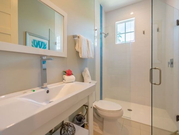 Luxury  Vacation Rental - Anna Maria Island Luxury Home with Pool & Rooftop Deck One Min Walk to the Beach