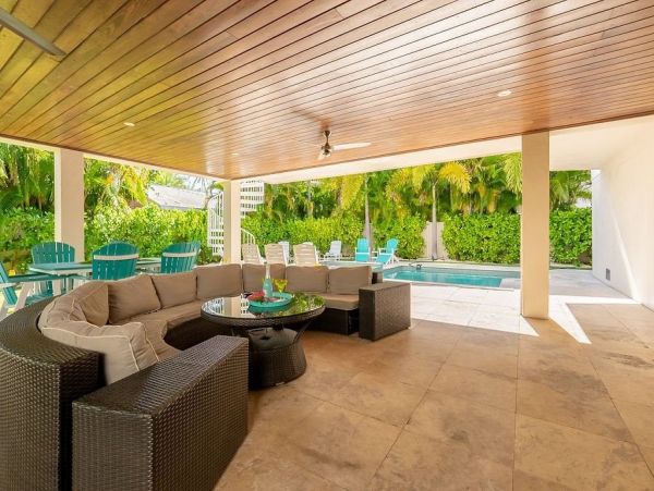 Luxury  Vacation Rental - Anna Maria Island Luxury Home with Pool & Rooftop Deck One Min Walk to the Beach