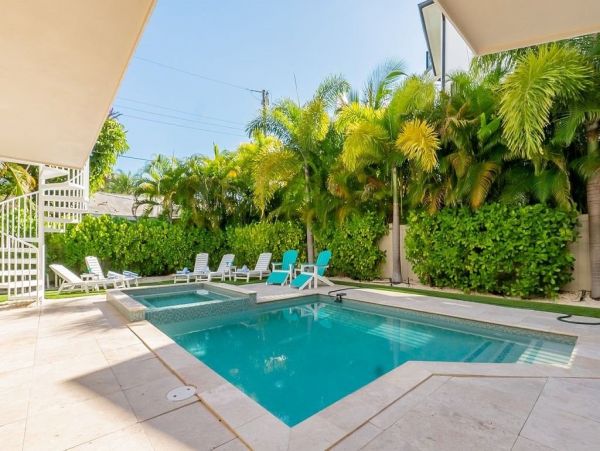 Luxury  Vacation Rental - Anna Maria Island Luxury Home with Pool & Rooftop Deck One Min Walk to the Beach