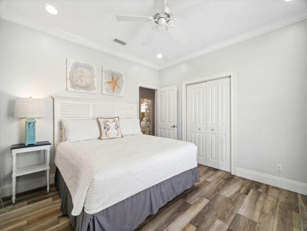 Nine Bedrooms  Sleeps 28 - Miramar Beach- Vacation Rental