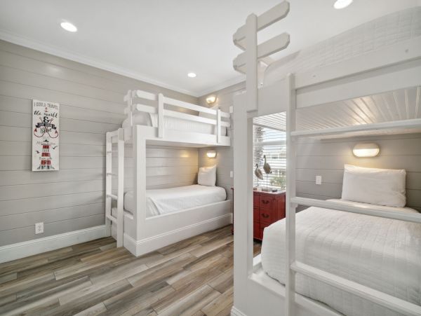 Nine Bedrooms  Sleeps 28 - Miramar Beach- Vacation Rental