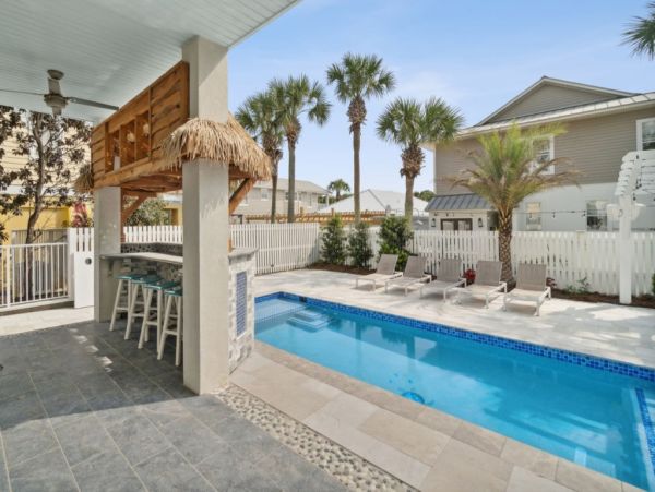 Nine Bedrooms  Sleeps 28 - Miramar Beach- Vacation Rental