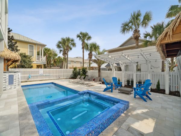 Nine Bedrooms  Sleeps 28 - Miramar Beach- Vacation Rental