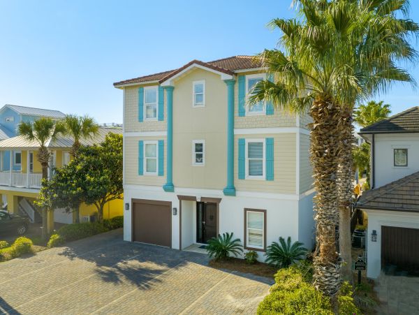 Nine Bedrooms  Sleeps 28 - Miramar Beach- Vacation Rental
