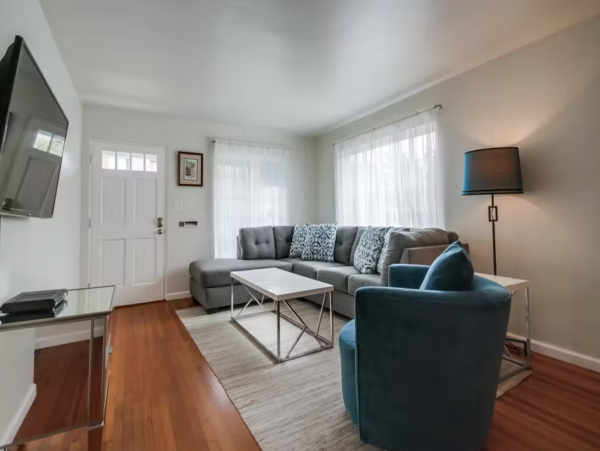 Four Bedroom Rental La Jolla at a Value Price Call Today