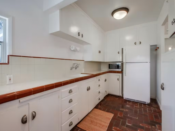 Four Bedroom Rental La Jolla at a Value Price Call Today