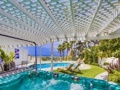 Modern Five Bedroom La Jolla Rental with Pool