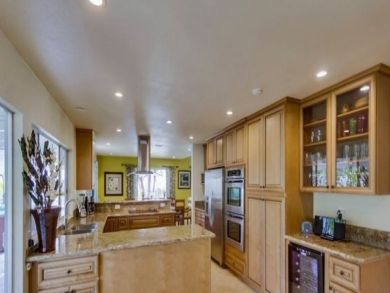 Modern Five Bedroom La Jolla Rental with Pool