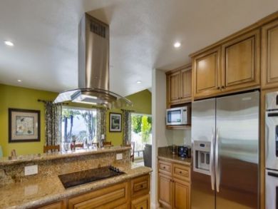 Modern Five Bedroom La Jolla Rental with Pool