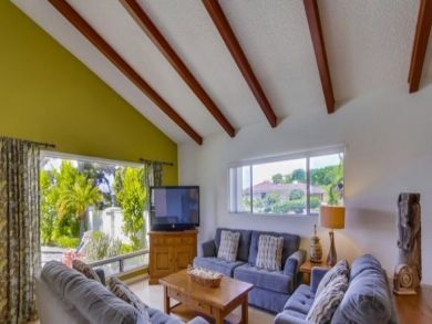 Modern Five Bedroom La Jolla Rental with Pool