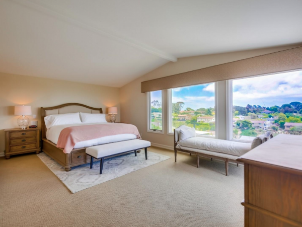 The Best of the Best 5 Bedroom Home with Pool Pacific Beach
