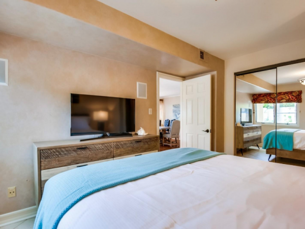The Best of the Best 5 Bedroom Home with Pool Pacific Beach