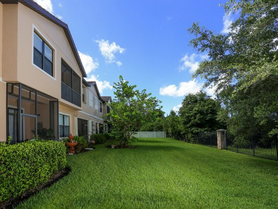 Drive to Beach Sarasota Vacation Rental