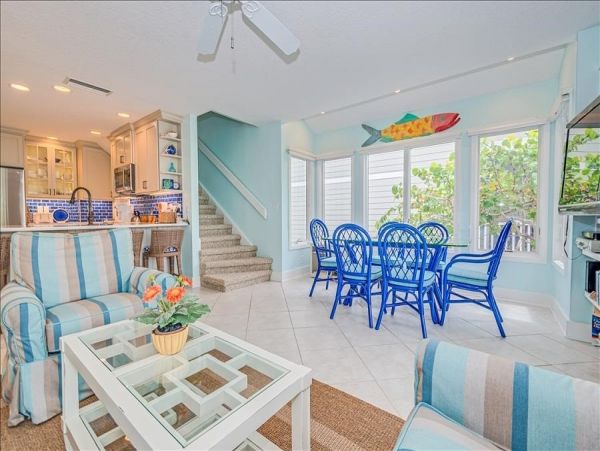 Charming Beach Front Vacation Home in Boca Grande Sleeps Six