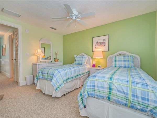 Charming Beach Front Vacation Home in Boca Grande Sleeps Six