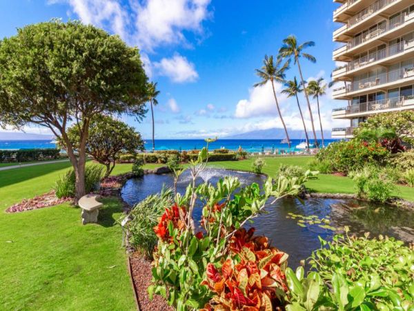 Lahaina Lovely Condo Pacific Ocean Views