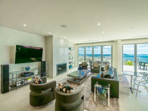 Six Bedroom Luxury La Jolla Vacation Rental Home