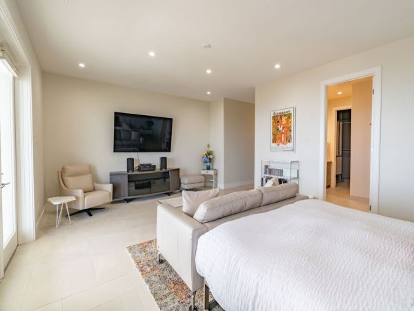 Six Bedroom Luxury La Jolla Vacation Rental Home