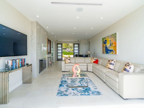Six Bedroom Luxury La Jolla Vacation Rental Home