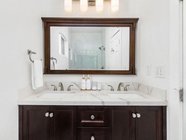 La Jolla Vacation Rental - Luxury 6-Bedroom Coastal Retreat
