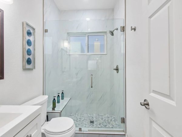 La Jolla Vacation Rental - Luxury 6-Bedroom Coastal Retreat