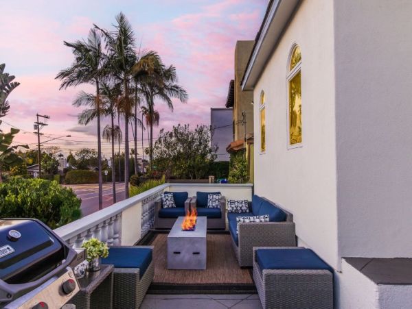 La Jolla Vacation Rental - Luxury 6-Bedroom Coastal Retreat