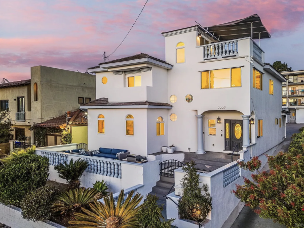 La Jolla Vacation Rental - Luxury 6-Bedroom Coastal Retreat