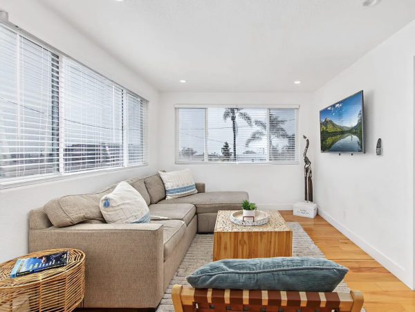 La Jolla Vacation Rental - Luxury 6-Bedroom Coastal Retreat
