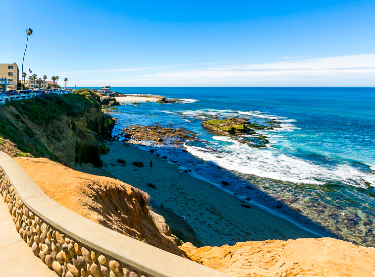 Beautiful Luxury La Jolla Rental Three Bedrooms Sleeps 8