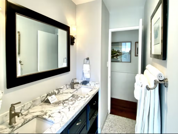 Five Bedroom Luxury Home in La Jolla Beautiful Ocean Views