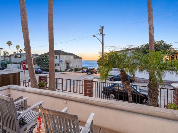 Three Bedroom La Jolla Luxury Rental with Amazing Interior
