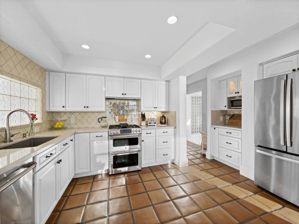 Three Bedroom La Jolla Luxury Rental with Amazing Interior