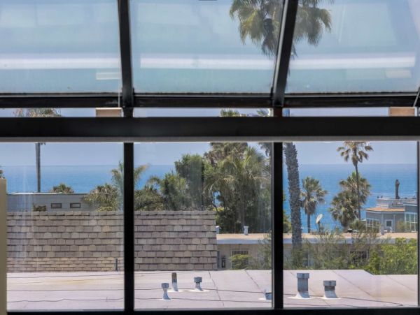 La Jolla Three Bedroom Ocean View Vacation Townhome