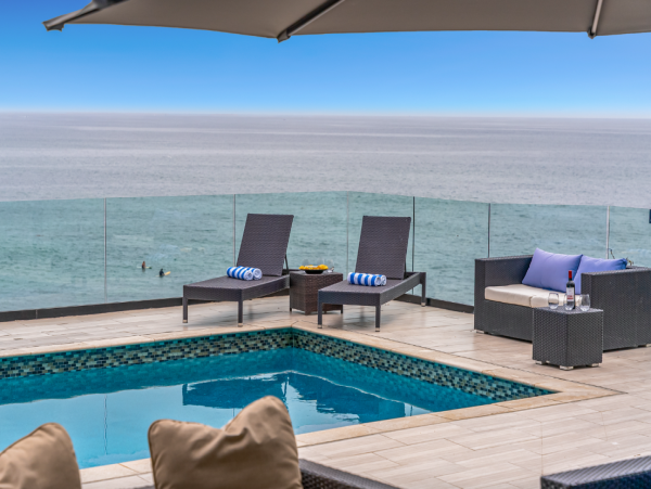 Luxury Walk to Beach La Jolla Pool Rental Home 10 Bedrooms