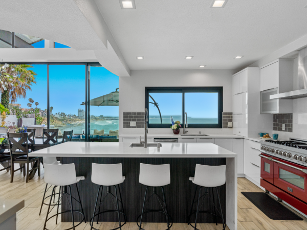 Luxury Walk to Beach La Jolla Pool Rental Home 10 Bedrooms