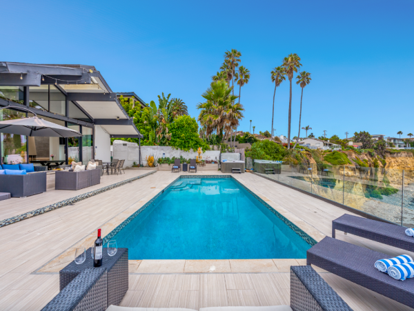 Luxury Walk to Beach La Jolla Pool Rental Home 10 Bedrooms