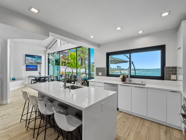 Luxury Walk to Beach La Jolla Pool Rental Home 10 Bedrooms