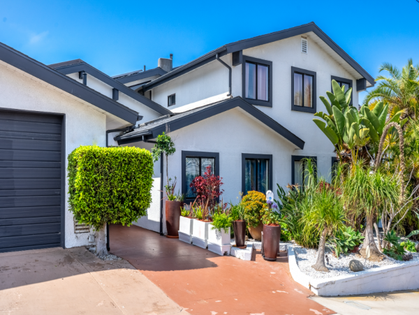 Luxury Walk to Beach La Jolla Pool Rental Home 10 Bedrooms